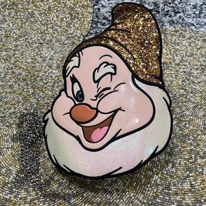 Danielle Nicole Disney, 7 Dwarfs Happy , Snow White crossbody.